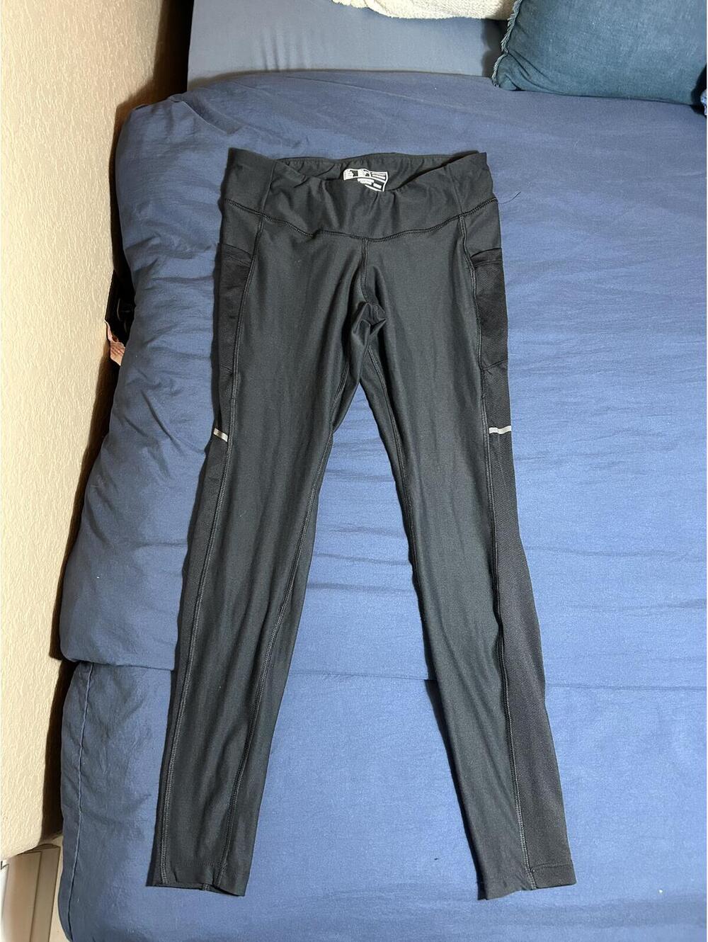 New Balance Black Athletic Leggings with Reflective Accents Size M